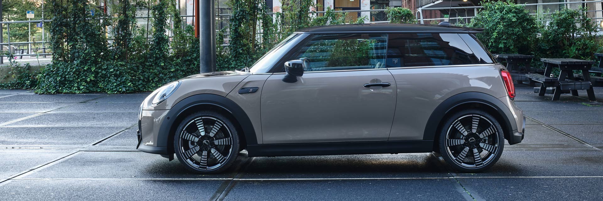 Blue MINI Countryman